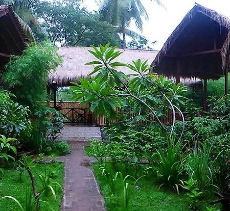 Shibui Garden Bungalows And Restaurant Tanjung  Екстер'єр фото