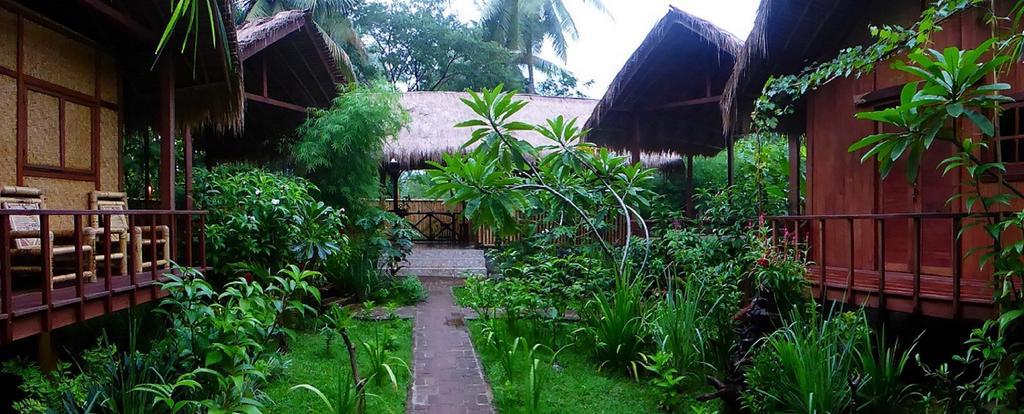 Shibui Garden Bungalows And Restaurant Tanjung  Екстер'єр фото